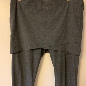 Cabi legging with attached skirt